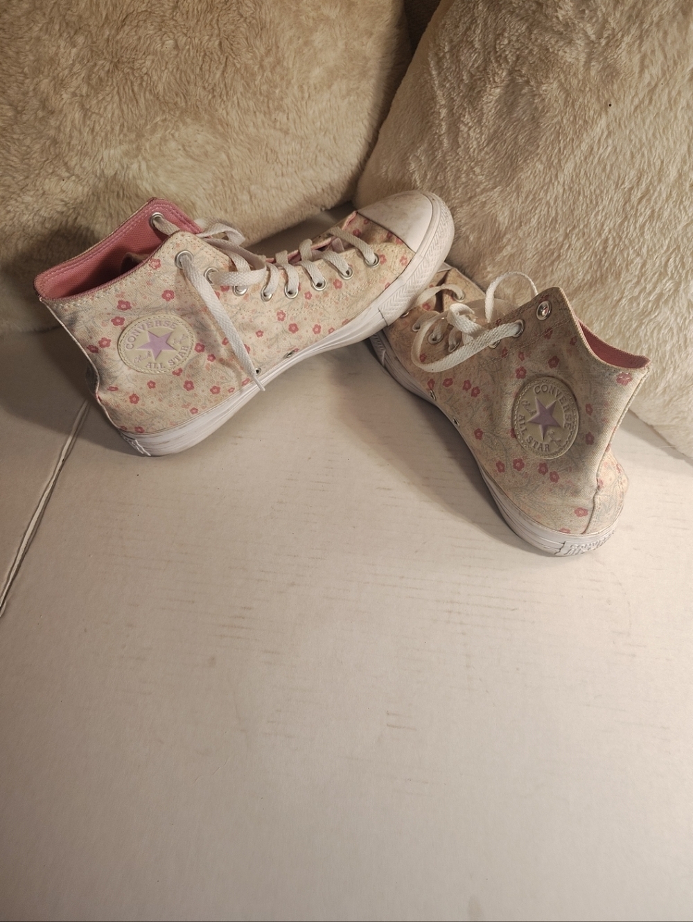 Size 11 - Converse Chuck Taylor All Star High Tops Pink Flowers 2021